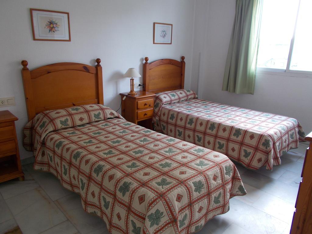 Apartamentos Jardines Del Gamonal Málaga Extérieur photo