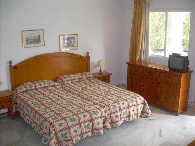 Apartamentos Jardines Del Gamonal Málaga Extérieur photo