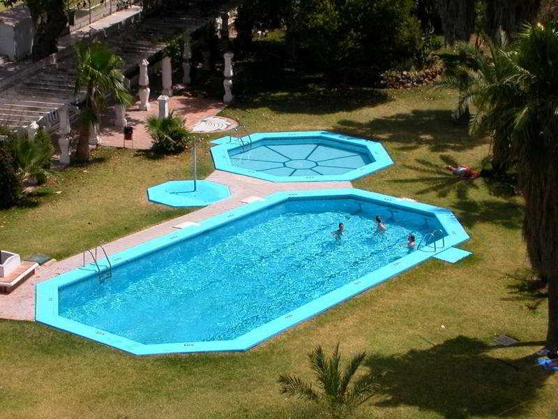 Apartamentos Jardines Del Gamonal Málaga Extérieur photo